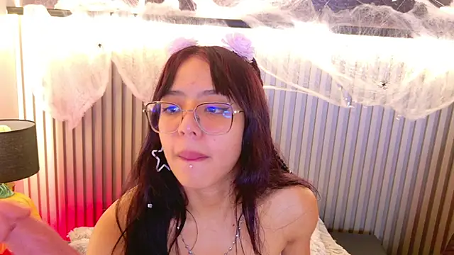 abril_collinz webcam
