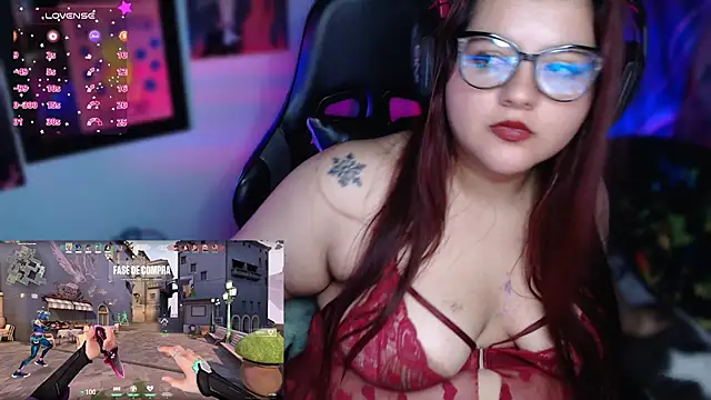 Annee23 live cam on StripChat
