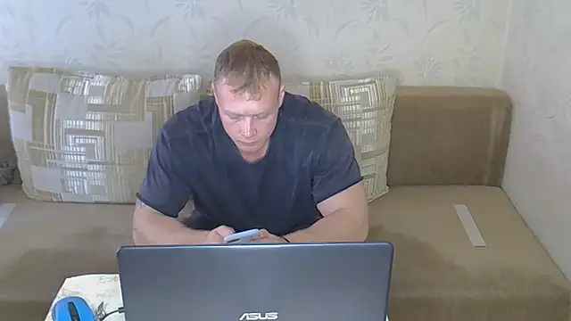 Alex_Knoxx webcam