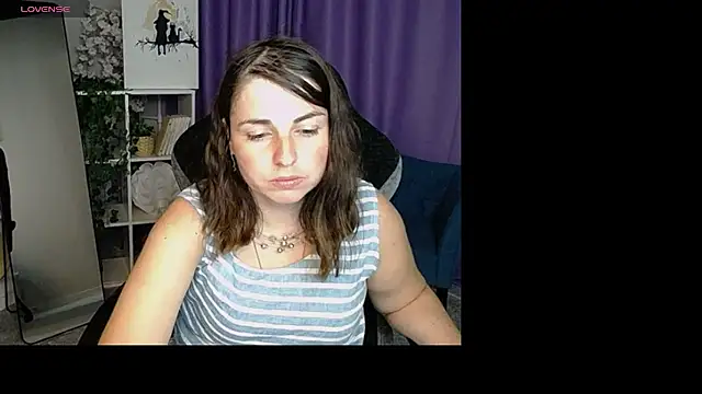 MartaEdams webcam