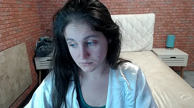 Holliy_Cooper webcam