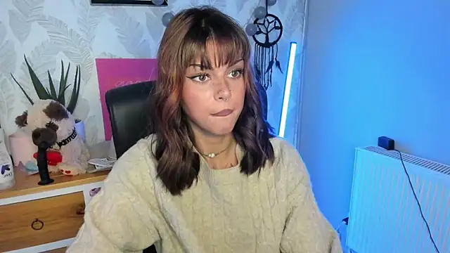 Nova_SIN live cam on StripChat