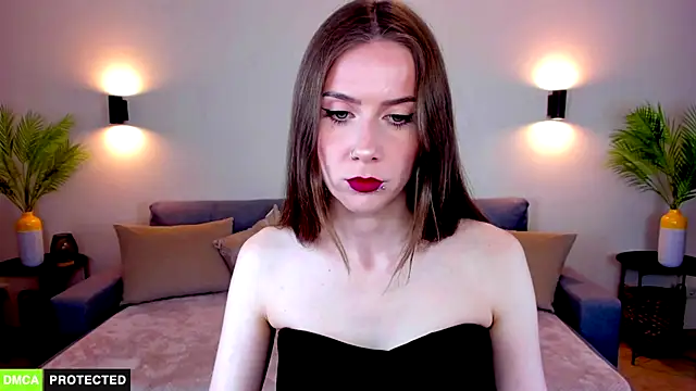 TheWoman__