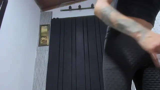 Emily_Collins69