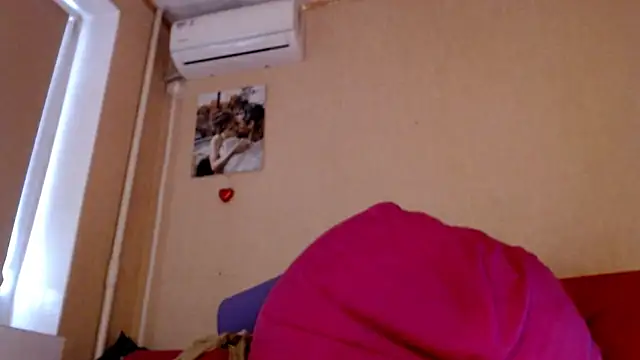 GloriaUpperLove webcam
