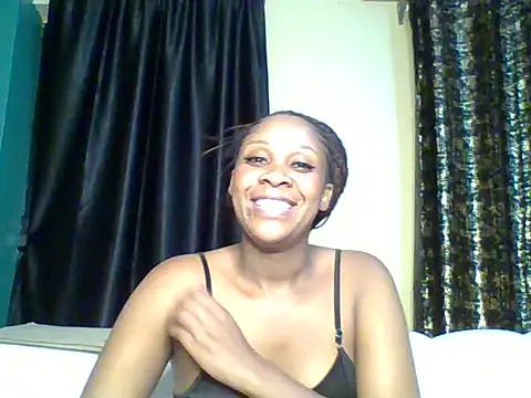 Naughtyplaygirl webcam