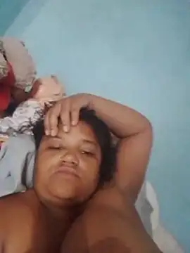 lunaamorenaa live sex cam