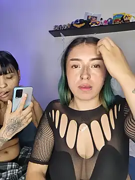 Val_Lau live sex cam