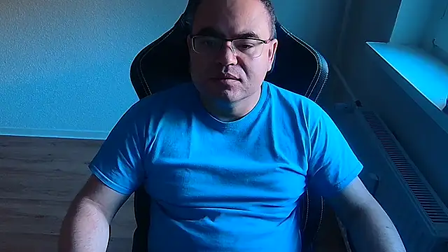 Latexboy893