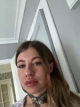 Nancyhot777 live cam on StripChat