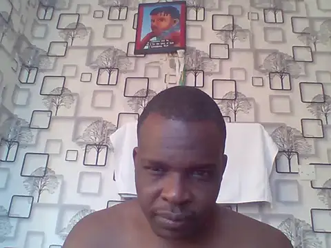 Chumba_001 live cam on StripChat