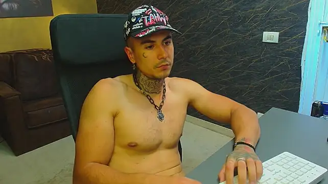 RomeoBodhi live cam on StripChat
