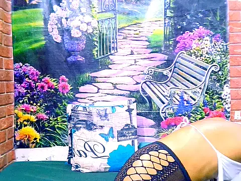IndianPretty14u2Luv webcam