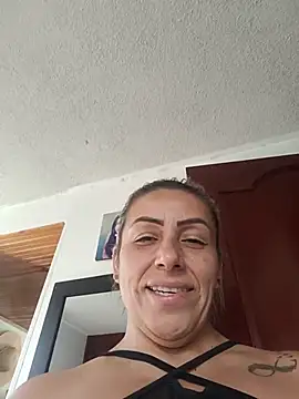 maynor_1998 live cam preview