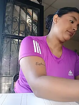 latin_indian live cam preview