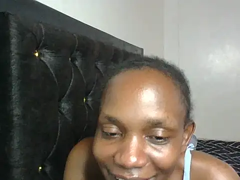 Pixieluck live cam on StripChat