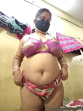 Curvy-Kamini