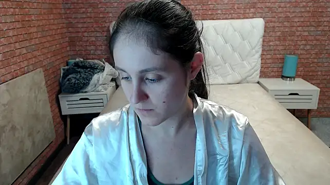 Holliy_Cooper webcam