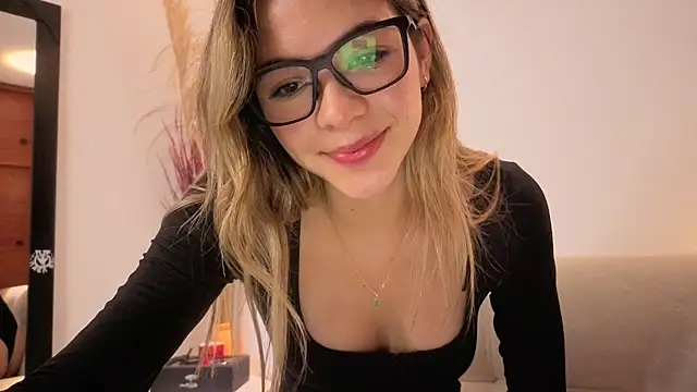 Nathaly-sky