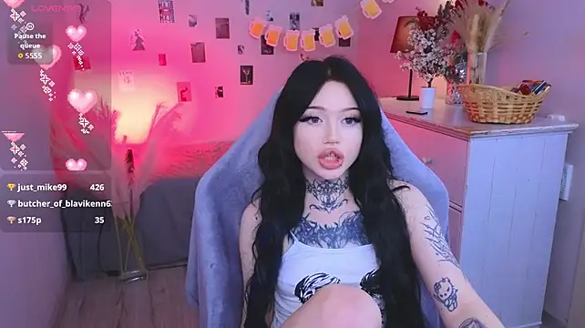 Emma_Kirks