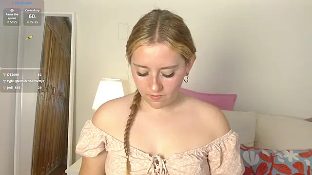 cuttie_blondie webcam