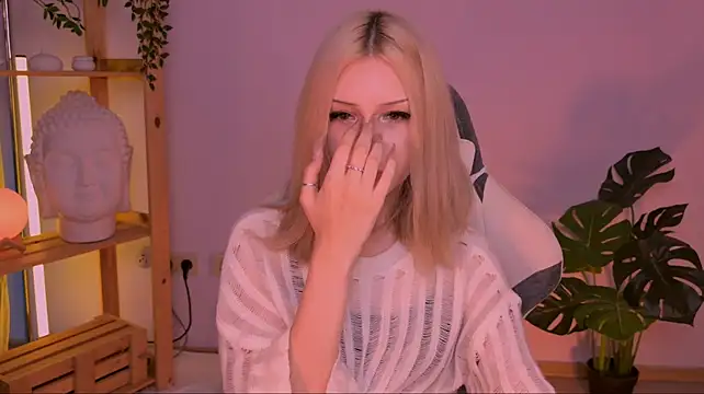 SashaQuin webcam