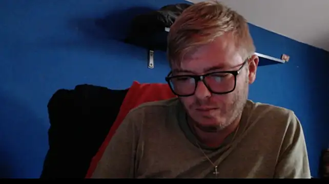 blondeboy92 webcam