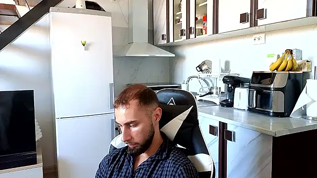 RyanStorm_ webcam