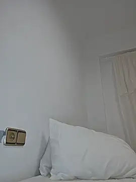 angelmoon04 (F young) - Ride monster dildo