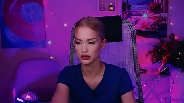 AngelaHolmes