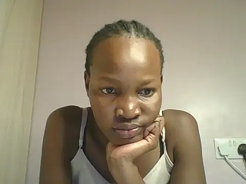 Mimo254 live cam on StripChat