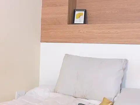 CelesteMarlowee live cam on StripChat