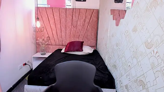 Zoe__Taylor__