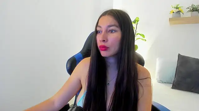 bella_99_ live cam on StripChat
