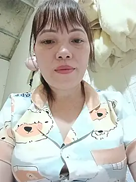Sana-vn live cam on StripChat