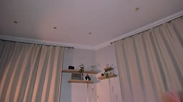 lova_rane's live room