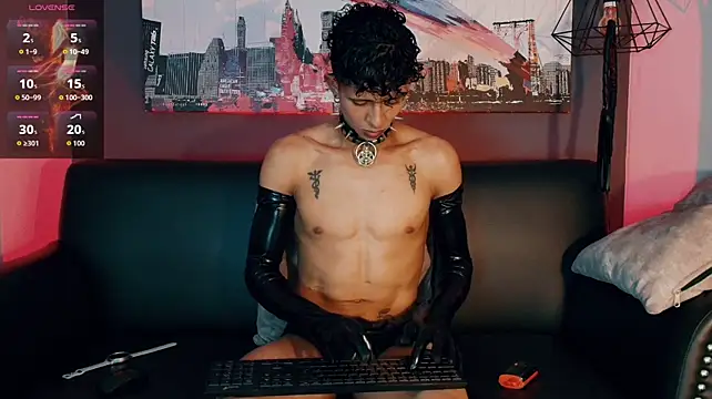 Maximoking26 live cam on StripChat