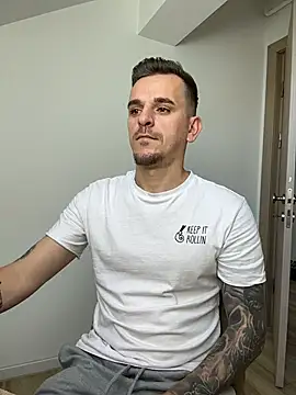 Huge_cock22cm