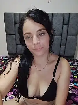 Martinarizzy live cam on StripChat
