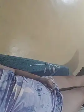 loriepinay46 live cam on StripChat
