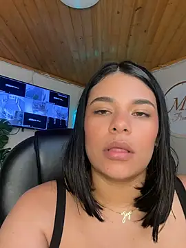 Isabella_boobd webcam