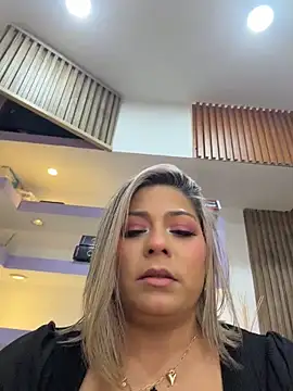 isabella_horney_ webcam