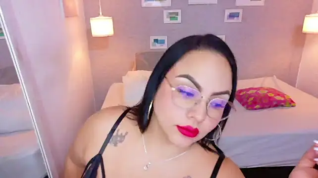 Curvy_sexyvalen