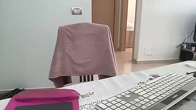 coach-karl live cam