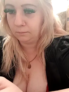 Missy_DM live cam on StripChat