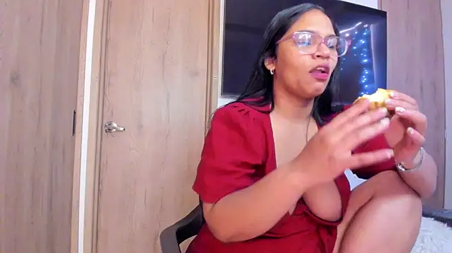 Vickyy30_ webcam