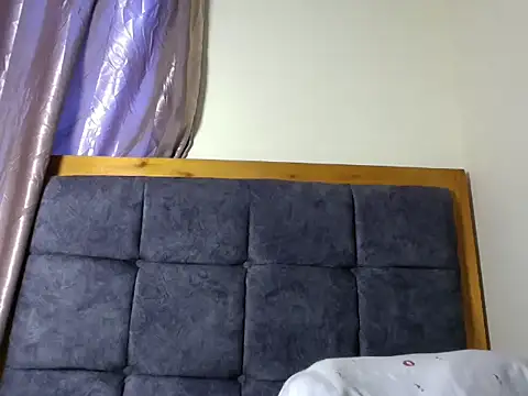 naughty-ebony1 webcam