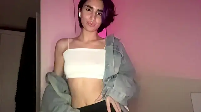 JessiaRuezga live cam on StripChat
