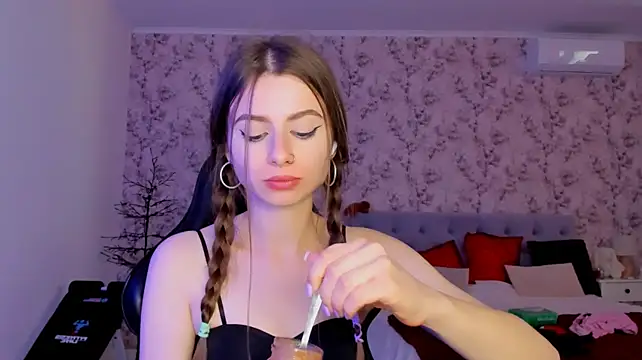 Hot_Molly5 live cam on StripChat