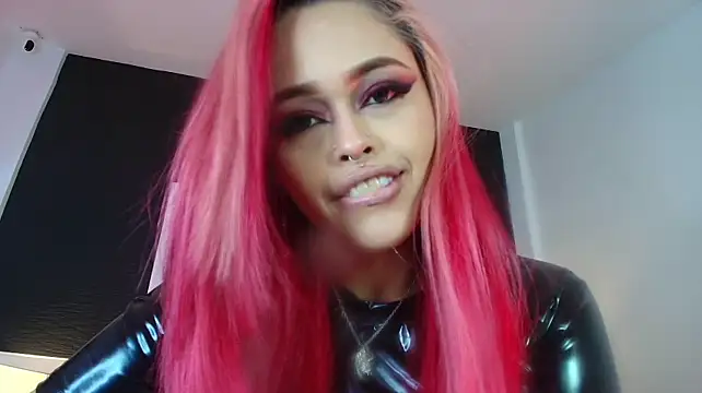 EvaaFoxxy1 webcam